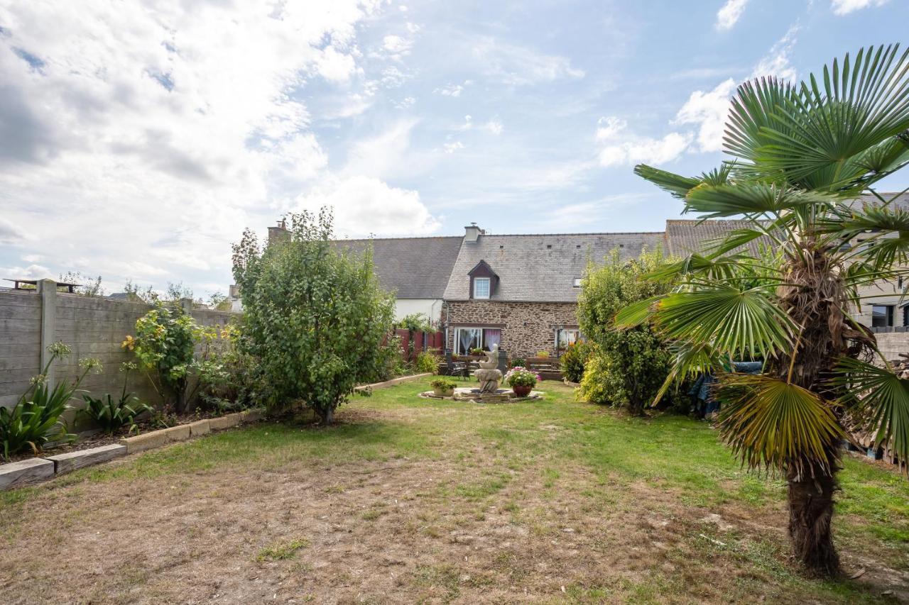 La Melorienne Villa Saint-Meloir-des-Ondes Luaran gambar
